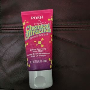 Perfectly Posh Chemical Attraction Renewing Face Mask